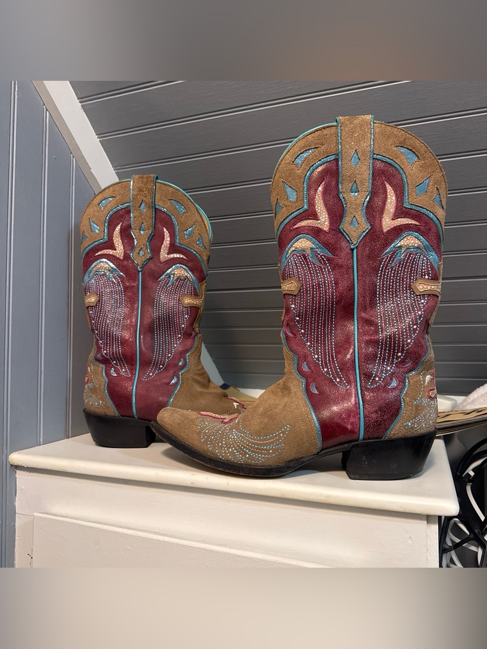 Vintage Sterling River Boots Cowgirl Cross